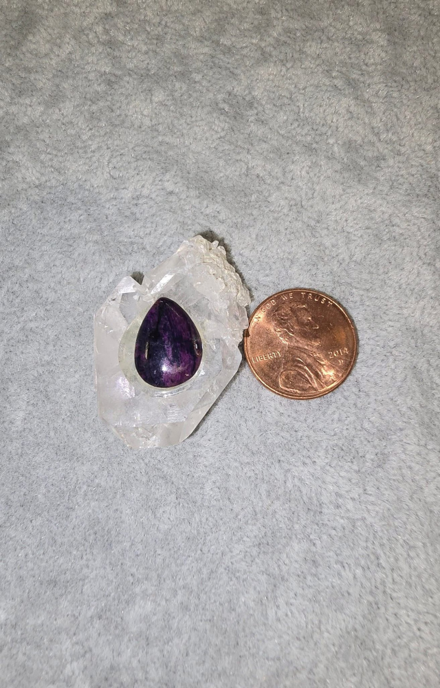 Faden Quartz With Shugilite