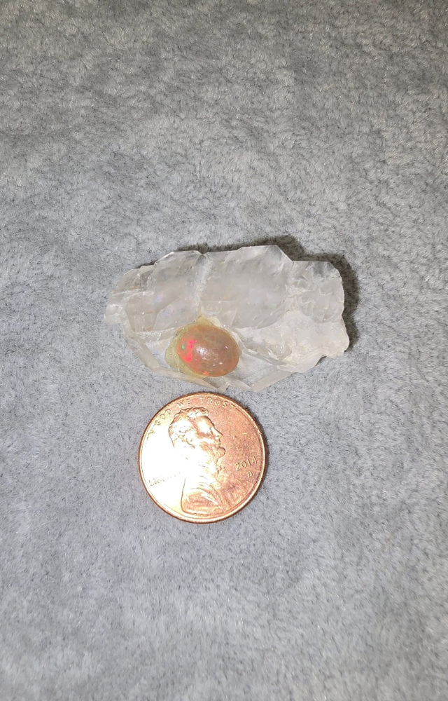 Faden Quartz With Opal 3