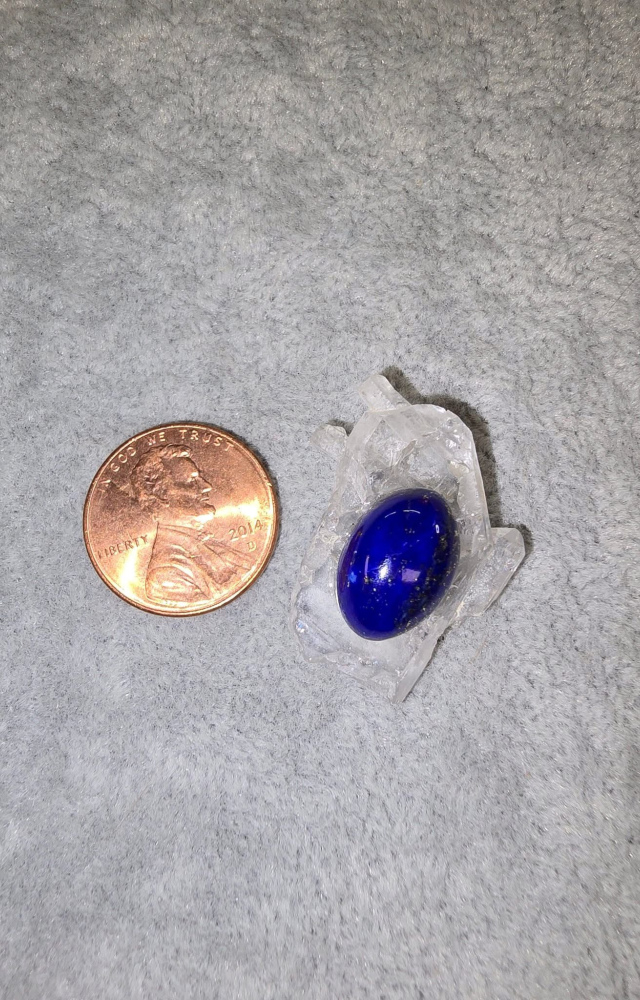 Faden Quartz With Lapis Lazuli
